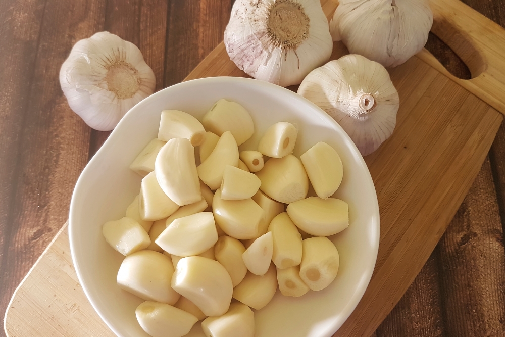 Garlic-A Holistic Remedies Substitute for Blood Thinner