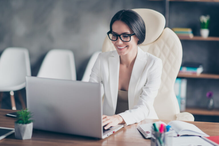 Work-Life Balance: Boss Babe Edition – How to Slay Both Careers